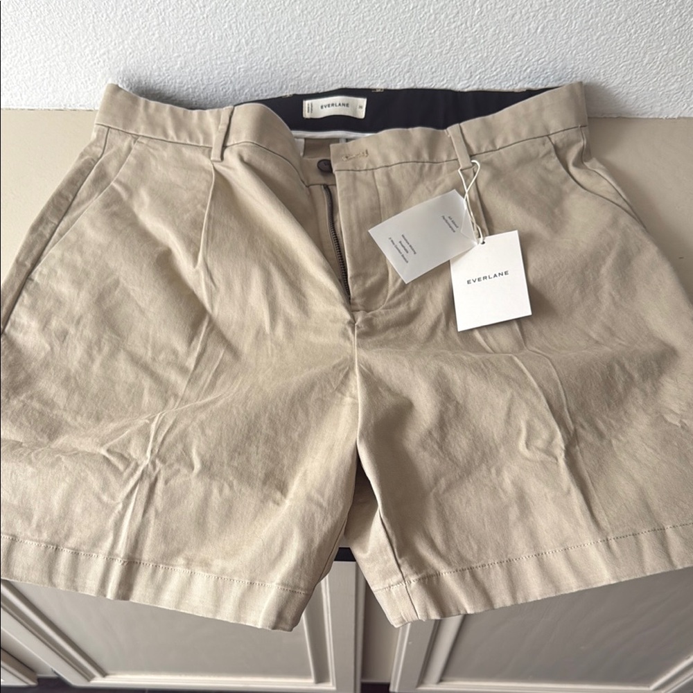 Everlane Men's Classic Khaki Shorts